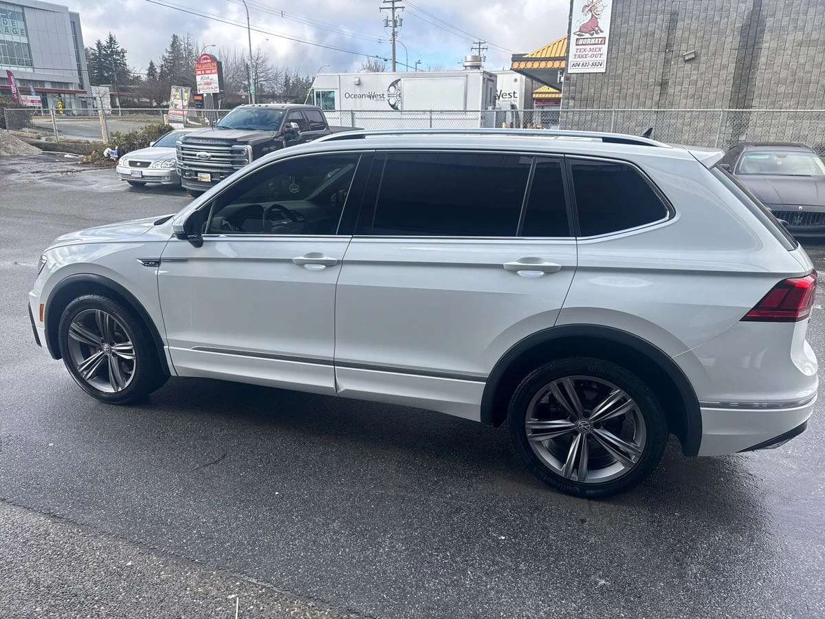 VW Tiguan * Highline * CARFAX* АВТОКРЕДИТ* , снимка 2 - Автомобили и джипове - 56034172
