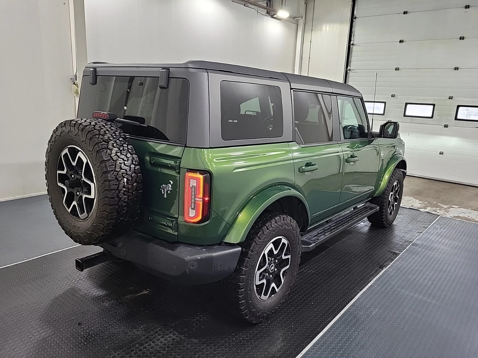 Ford Bronco Outer Banks 4 Door 4x4* CARFAX* АВТОКРЕДИТ* , снимка 10 - Автомобили и джипове - 56069727