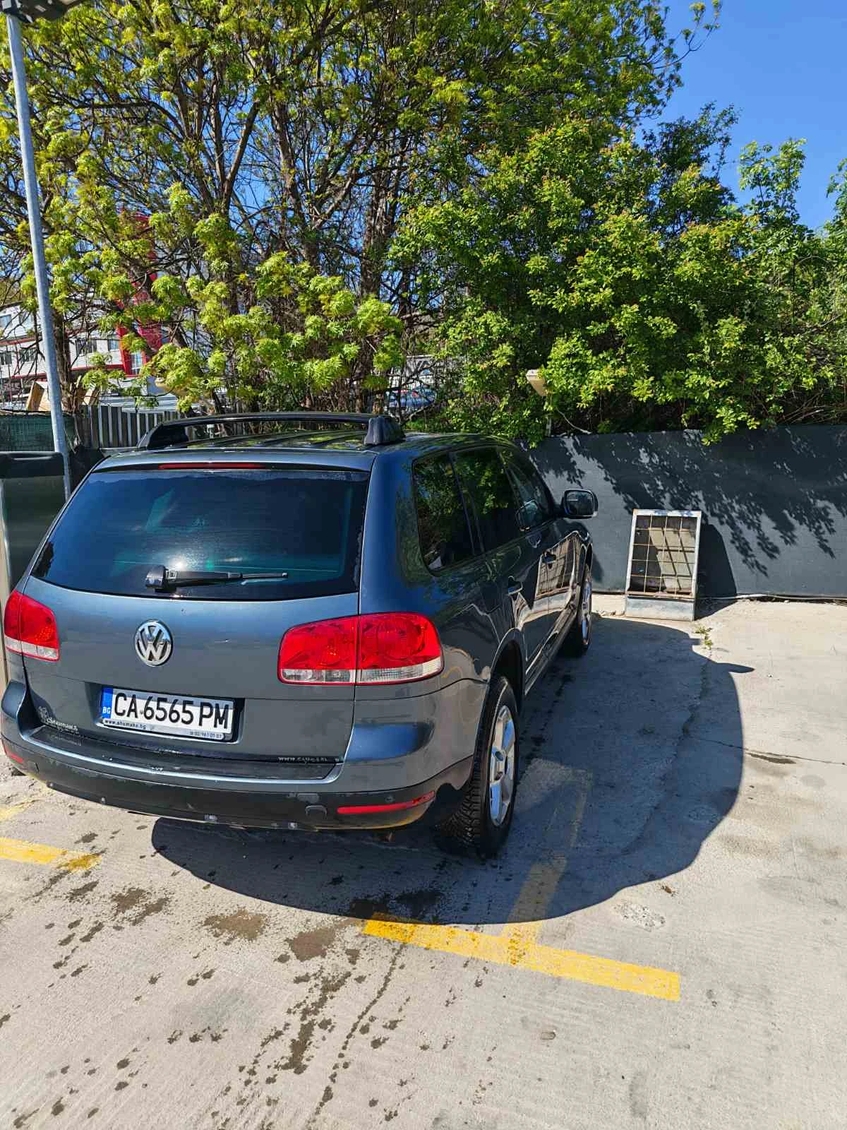 VW Touareg 3.0 TDI, снимка 4 - Автомобили и джипове - 56191635