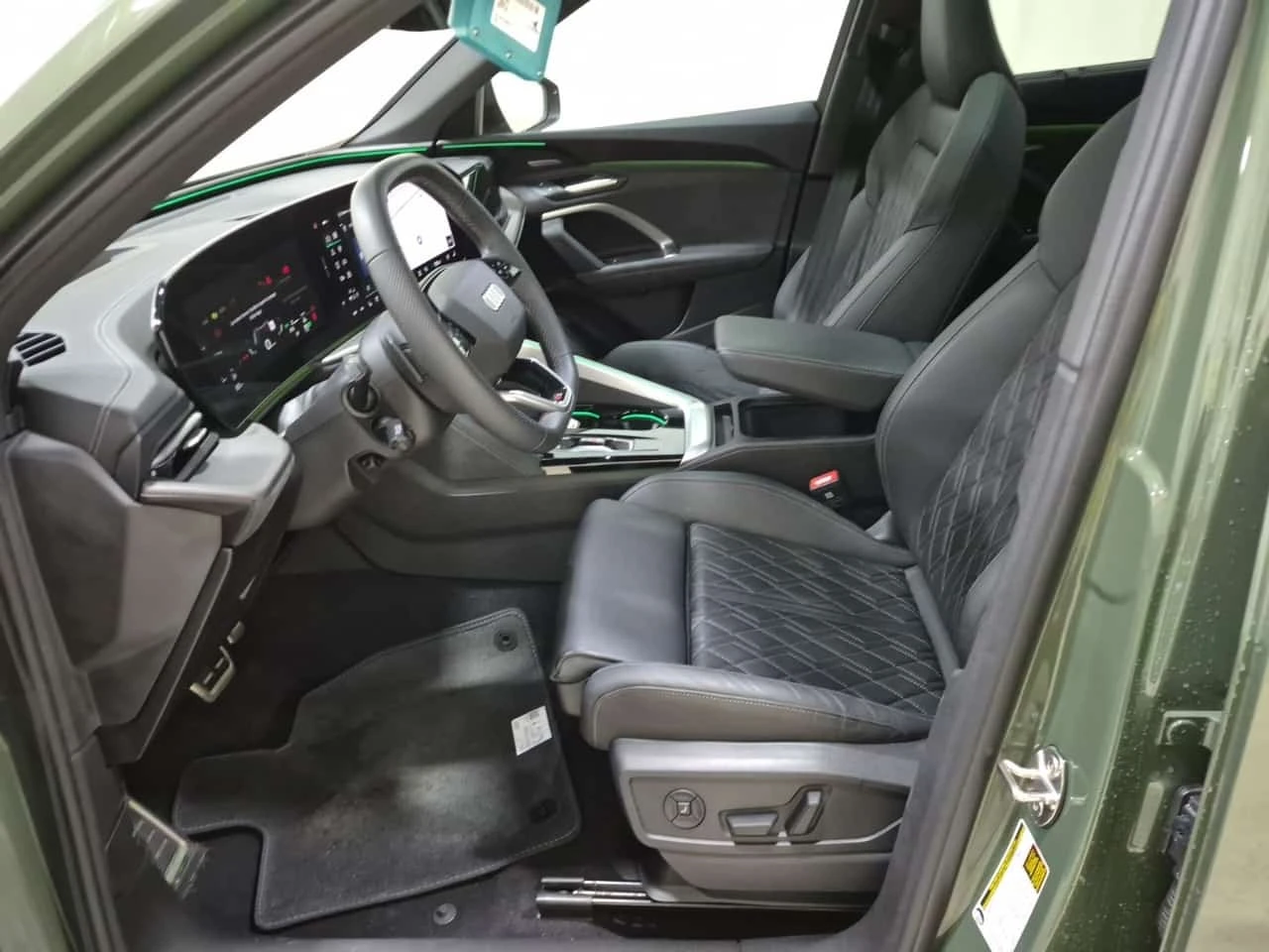 Audi SQ5 * PROGRESSIV * АВТОКРЕДИТ* , снимка 5 - Автомобили и джипове - 56295163