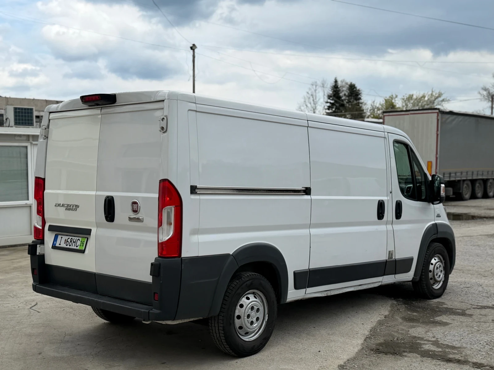 Fiat Ducato 2.3 multijet, снимка 4 - Бусове и автобуси - 54390939