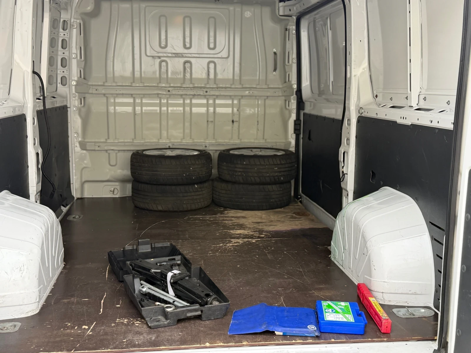 Fiat Ducato 2.3 multijet, снимка 8 - Бусове и автобуси - 54390939