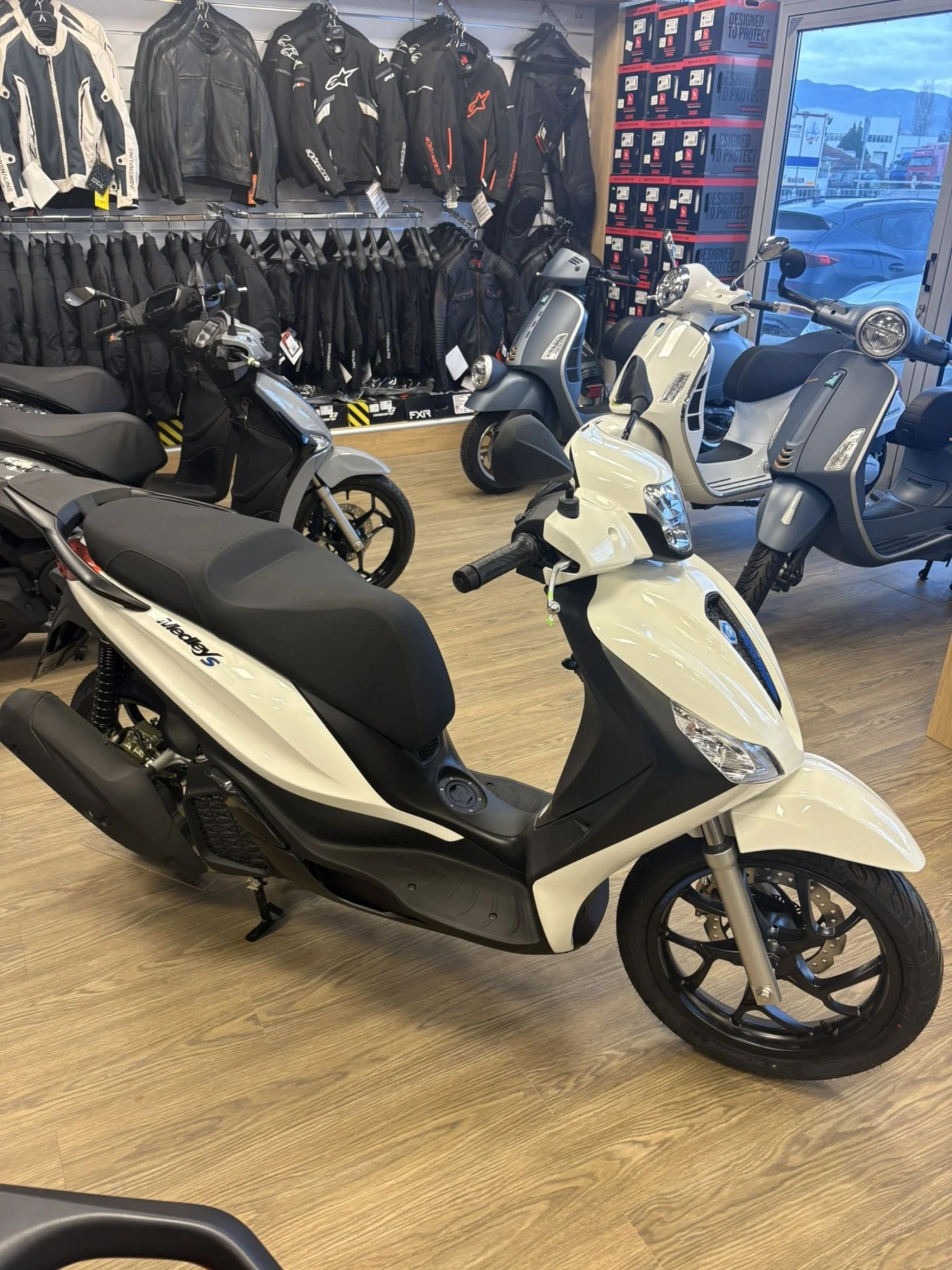 Piaggio Medley Medley S200   нов - изображение 2