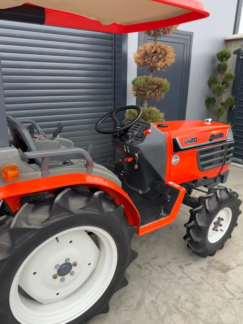 Трактор Kubota GB20 380мч. КАТО НОВ!, снимка 11 - Селскостопанска техника - 52192060