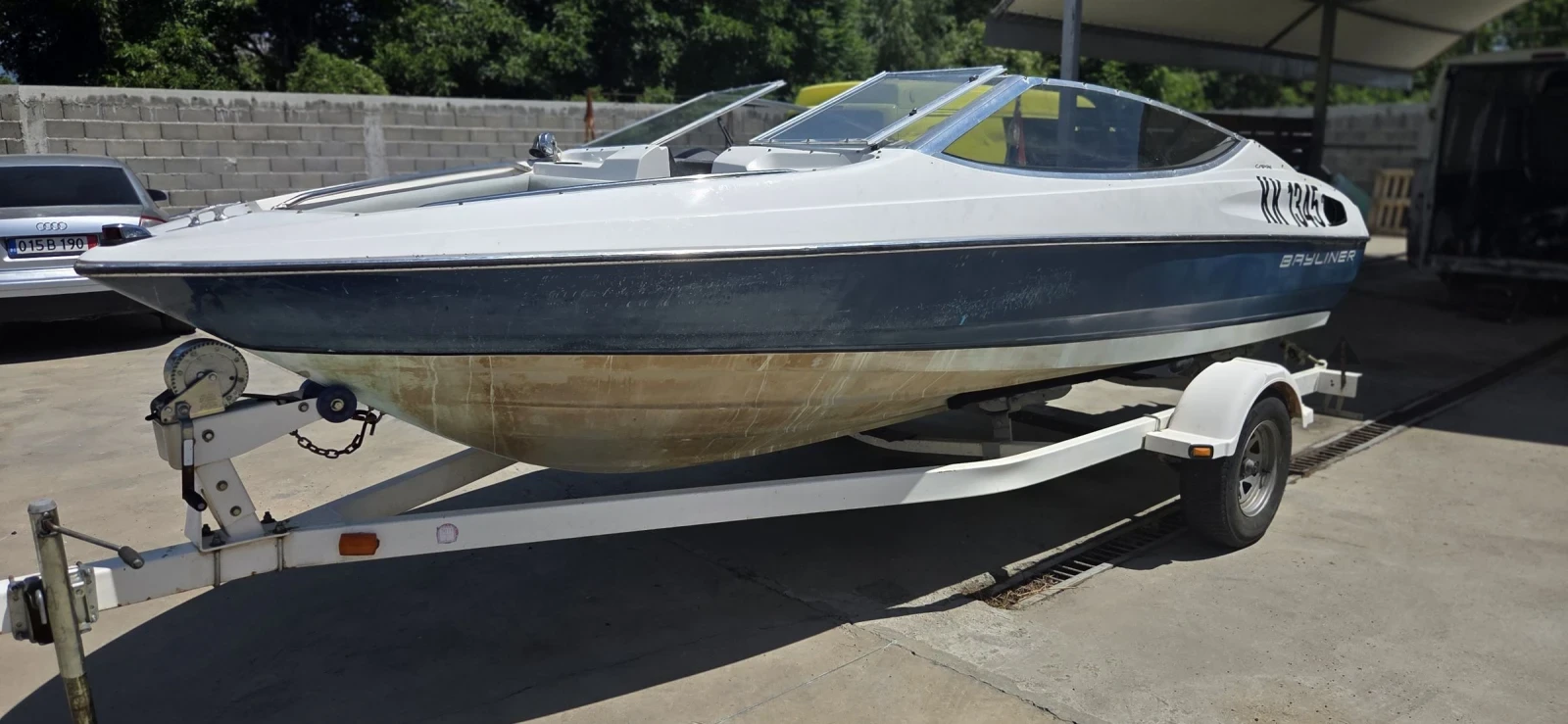 Лодка Bayliner Capri 1850 - изображение 8
