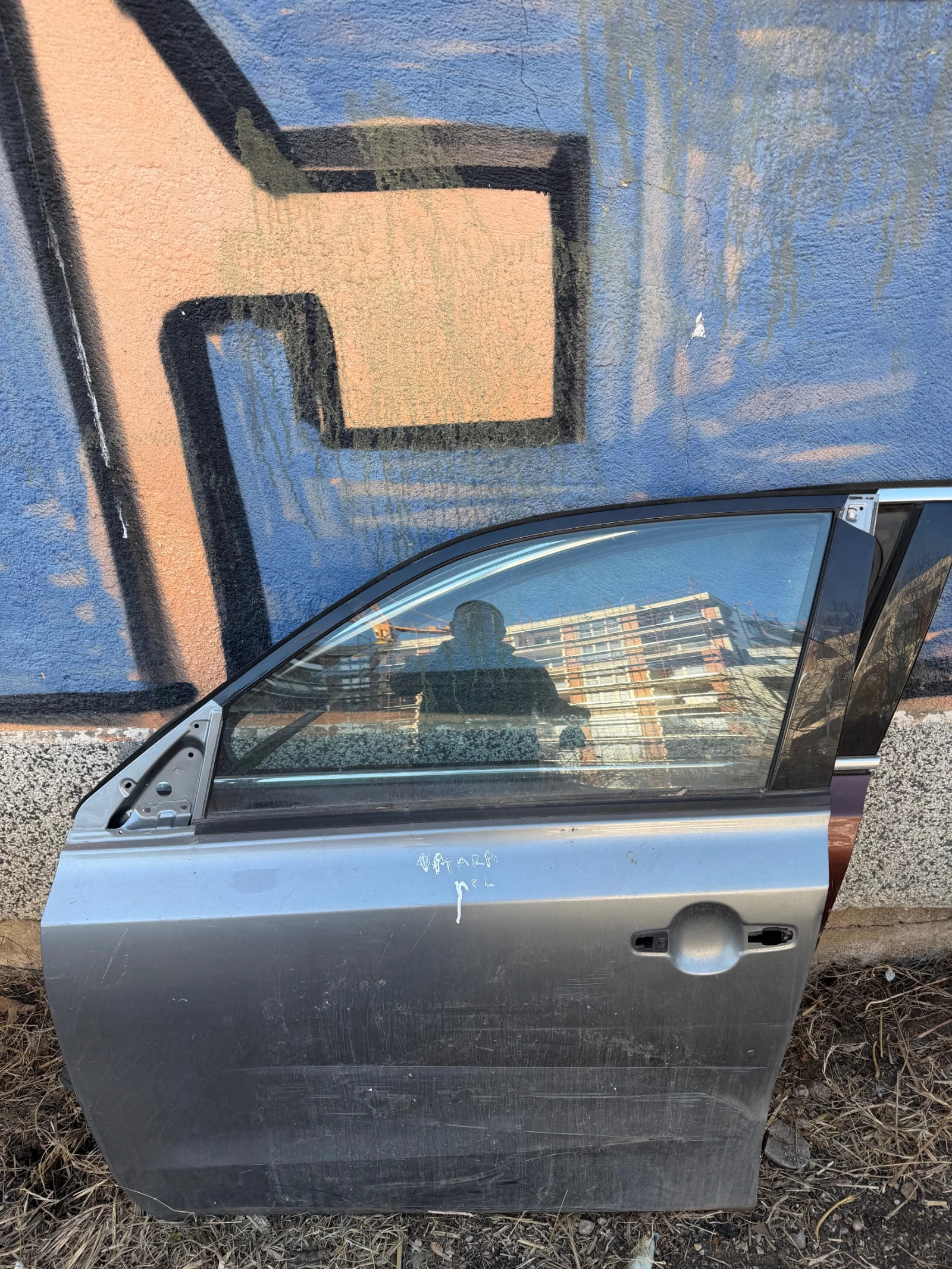 Suzuki Vitara 2017г шофьорска врата със забележки без стъкло