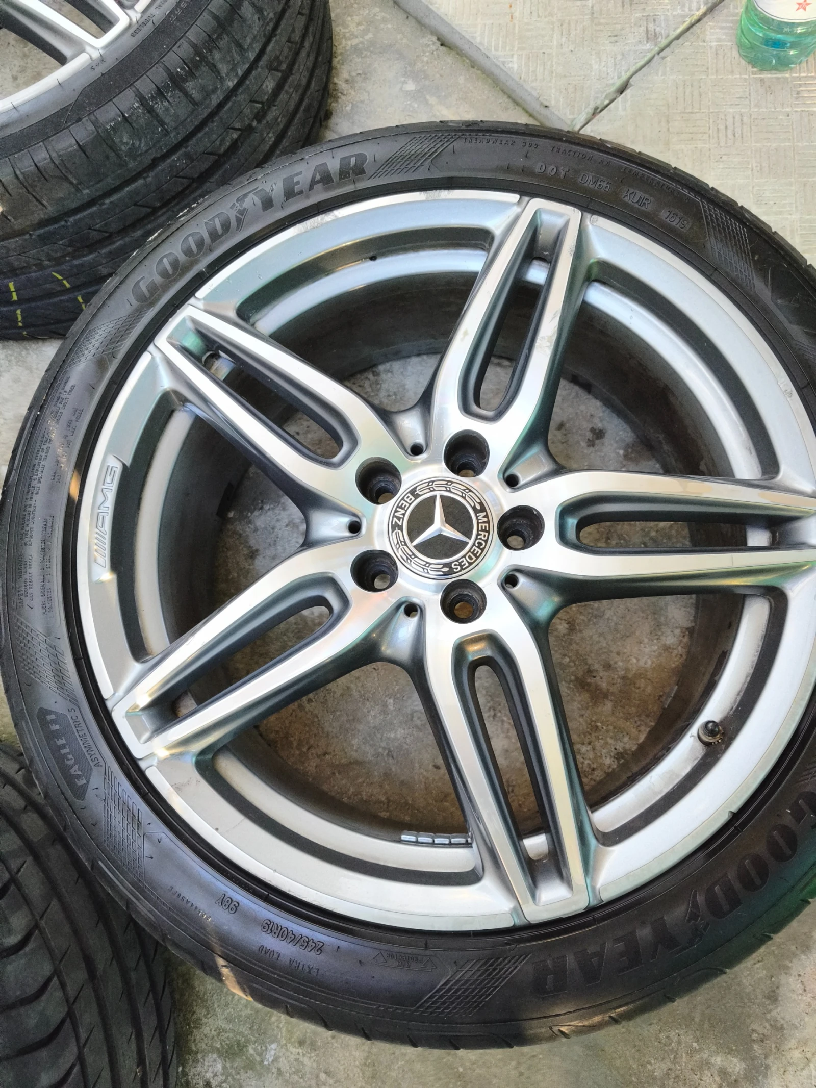 Гуми с джанти Triangle 275/40R19