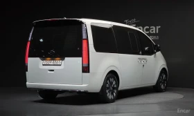 Hyundai Staria L 3.5 LOUNGE* LPG* 7 SEATER* МОНИТОРИ* ОБДУХ* 360*, снимка 2