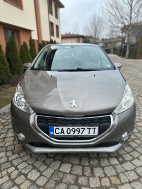 Peugeot 208 1.4 Обслужен. Каско, снимка 3