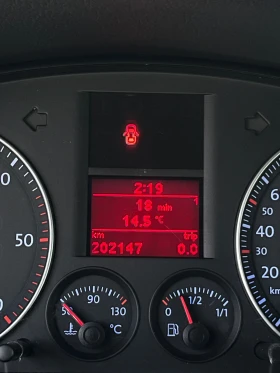 VW Touran КАПАРИРАНА\ПРОДАДЕНА 1.9 TDI 105к.с. / 6 ск. - 3999 лв. - 86015405 | Car24.bg