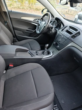 Opel Insignia 2.0 CDTI Sports tourer 4x4, снимка 5