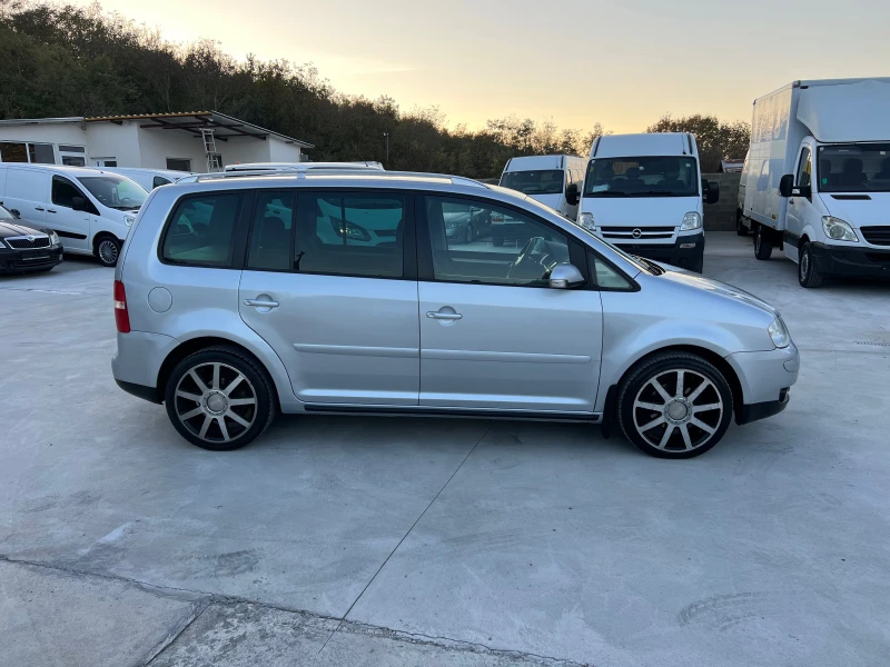 VW Touran * DSG* , снимка 6 - Автомобили и джипове - 47757881