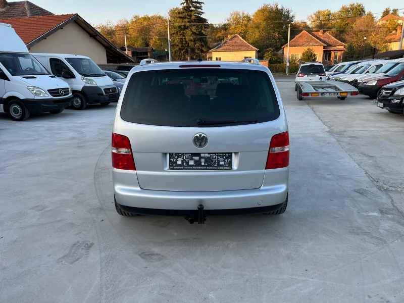 VW Touran * DSG* , снимка 4 - Автомобили и джипове - 47757881