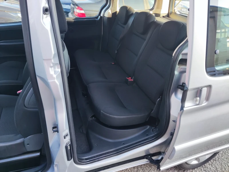 Citroen Berlingo 1.6hdi Panorama, снимка 7 - Автомобили и джипове - 48359633