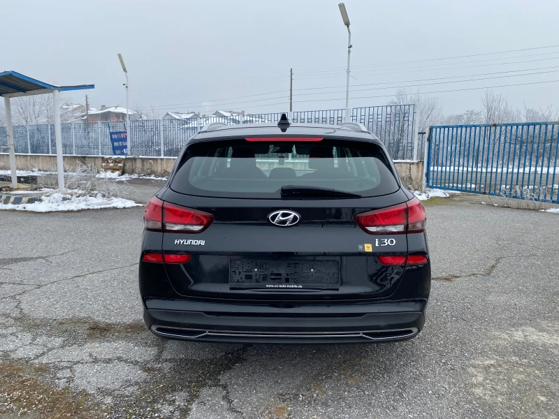 Hyundai I30 Automatic Camera LED, снимка 4 - Автомобили и джипове - 48730769