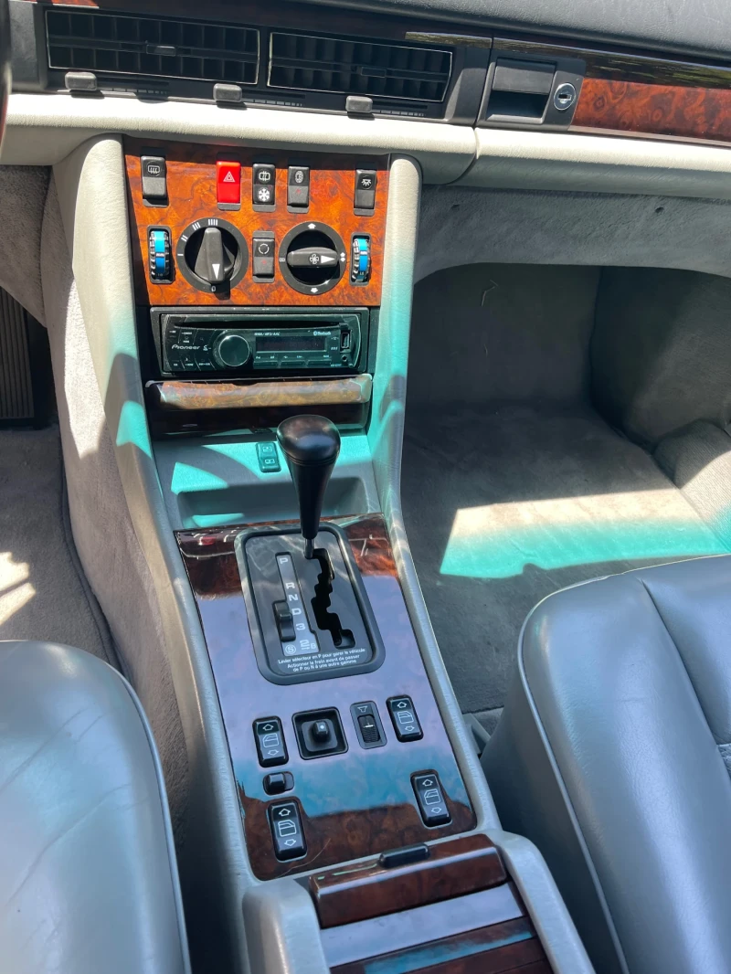 Mercedes-Benz 500 SEC, снимка 10 - Автомобили и джипове - 51794646