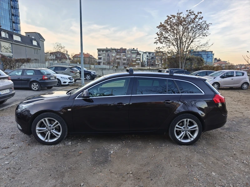 Opel Insignia 2.0 CDTI Sports tourer 4x4, снимка 3 - Автомобили и джипове - 52432037