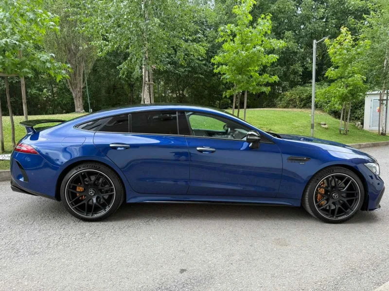 Mercedes-Benz AMG GT 63S / 4-MATIC+ / CERAMIC BRAKES / AERO PACK, снимка 8 - Автомобили и джипове - 53160503