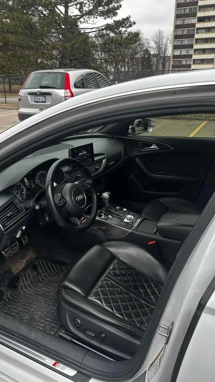 Audi S6 * 4dr Sdn quattro 4.0T * CARFAX * БЕЗ ПЪРВОНАЧАЛНА, снимка 15 - Автомобили и джипове - 53086961