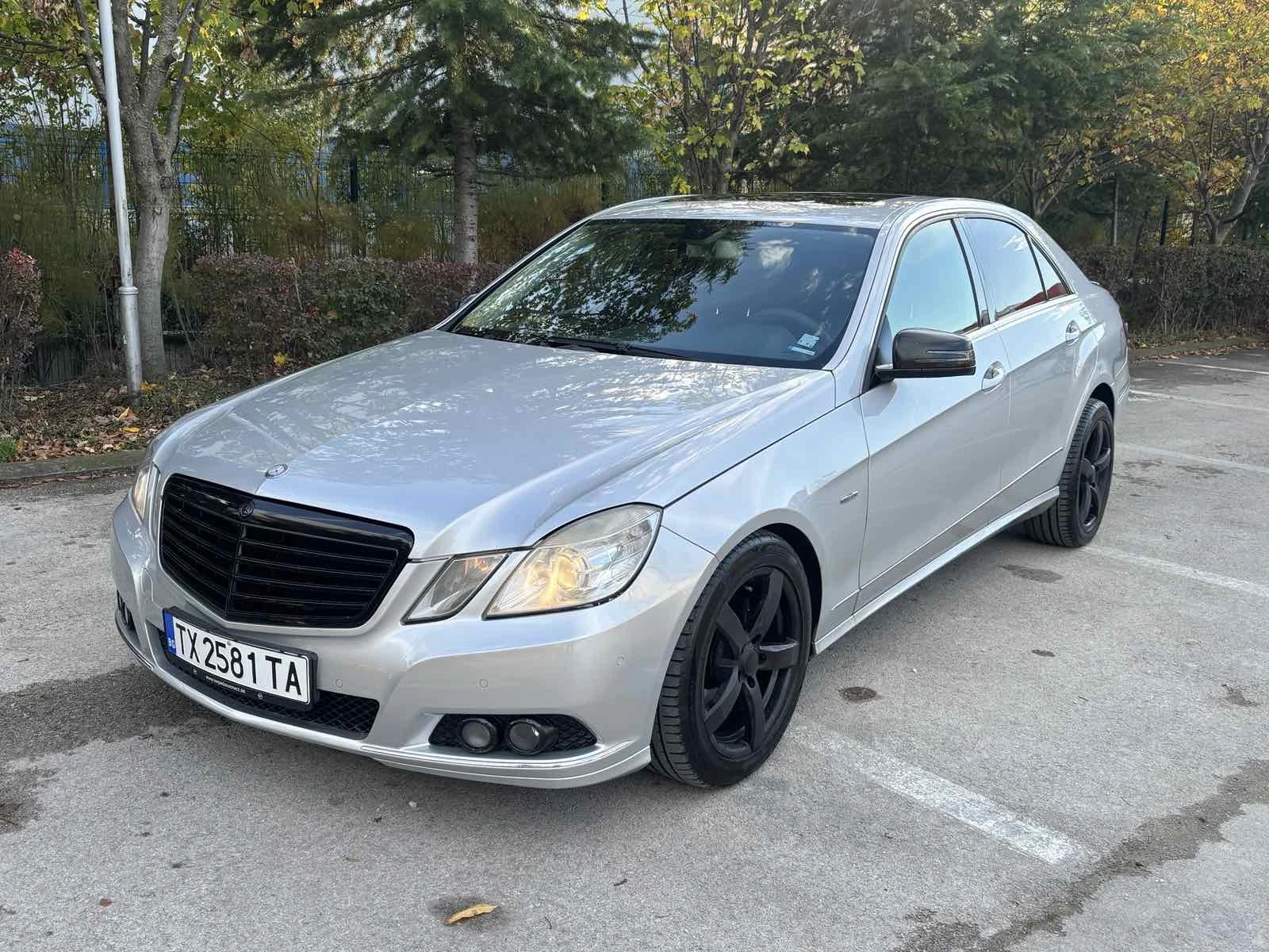 Mercedes-Benz E 220, снимка 1
