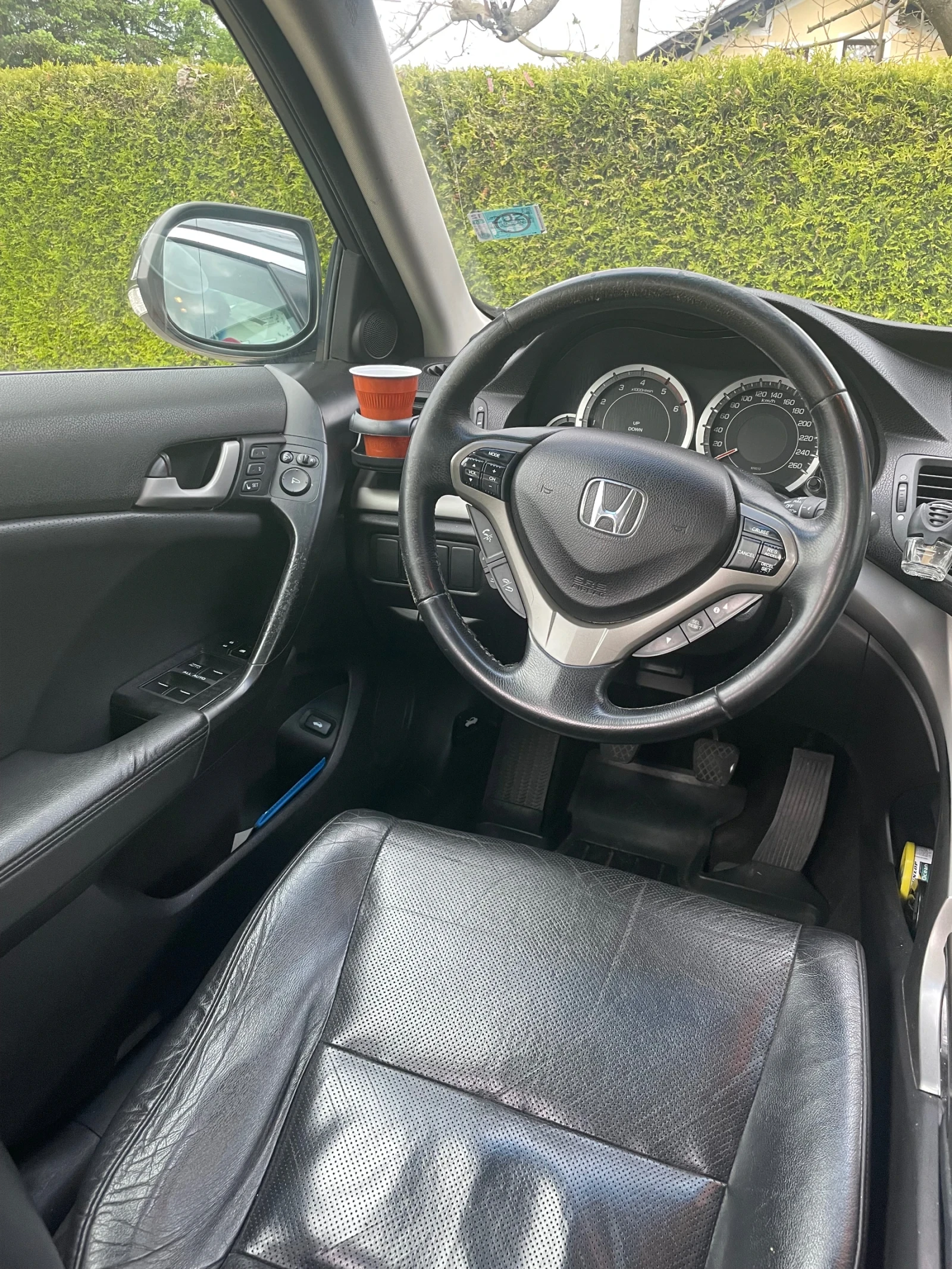 Honda Accord 2.2 I-DTEC Elegans - изображение 8