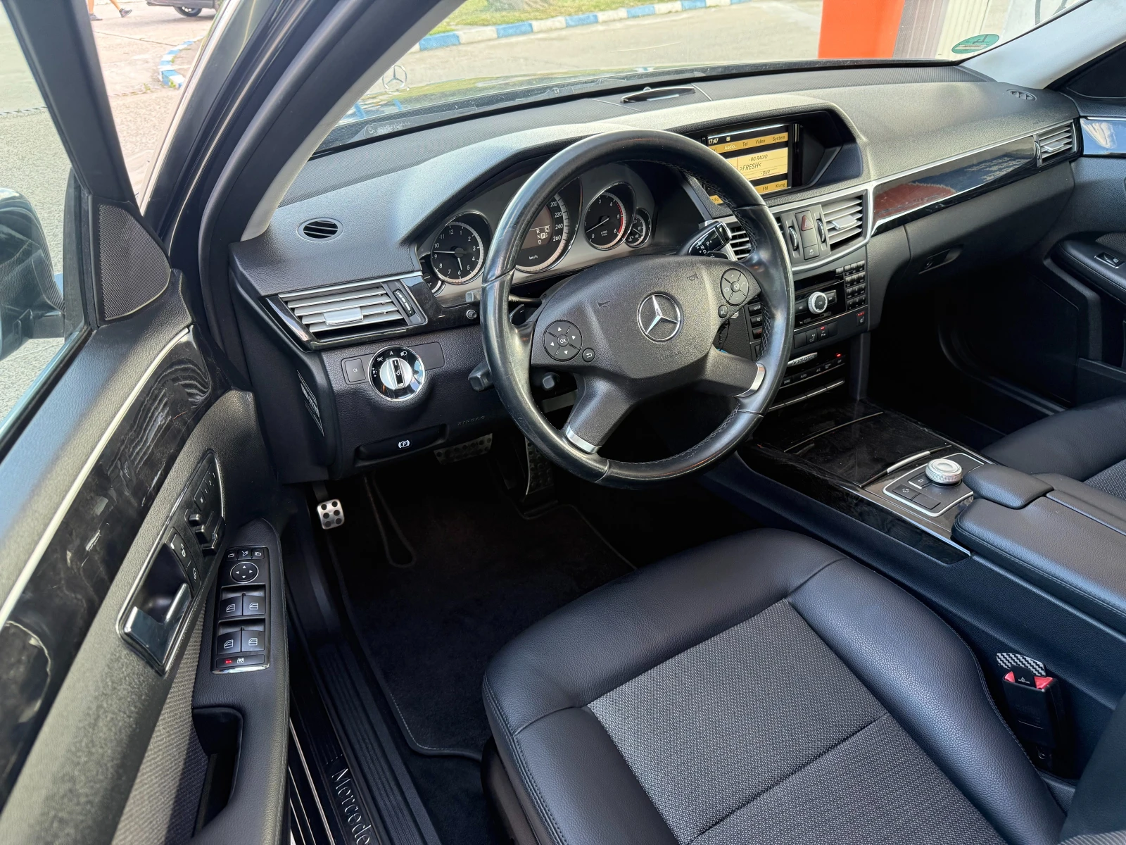 Mercedes-Benz E 350 Avantgarde - изображение 8