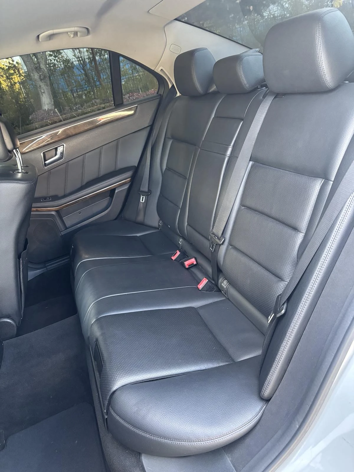 Mercedes-Benz E 220  - изображение 10