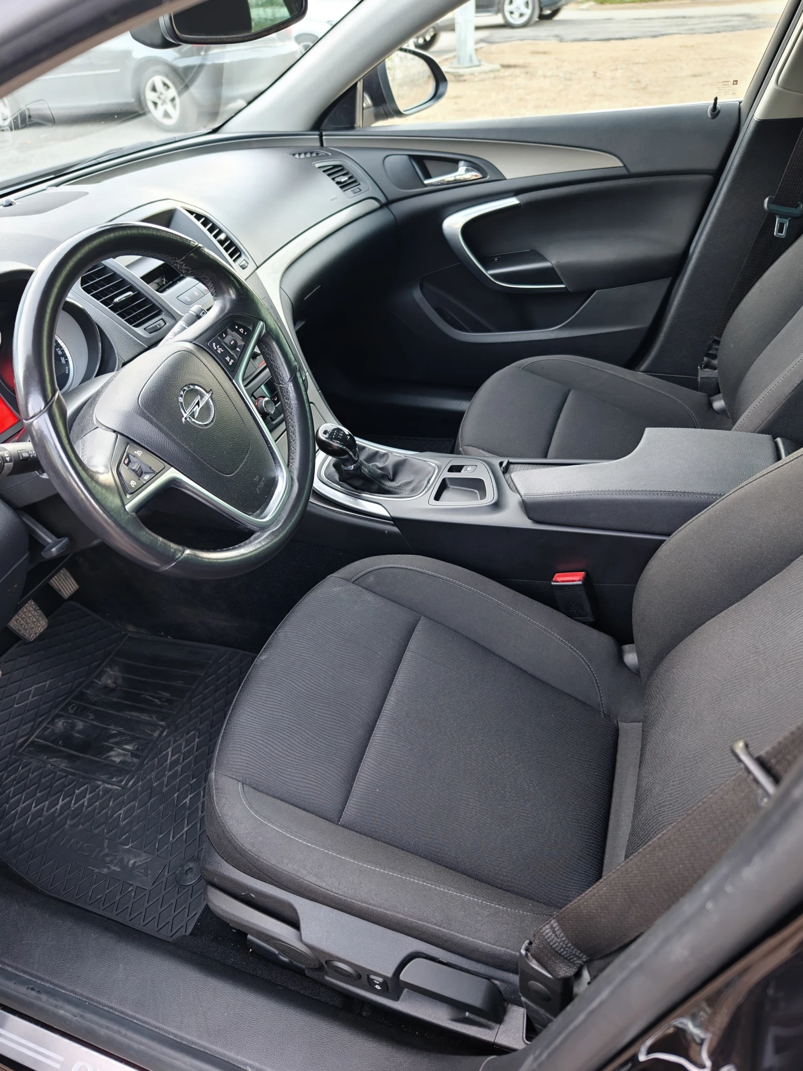 Opel Insignia 2.0 CDTI Sports tourer 4x4 - изображение 7