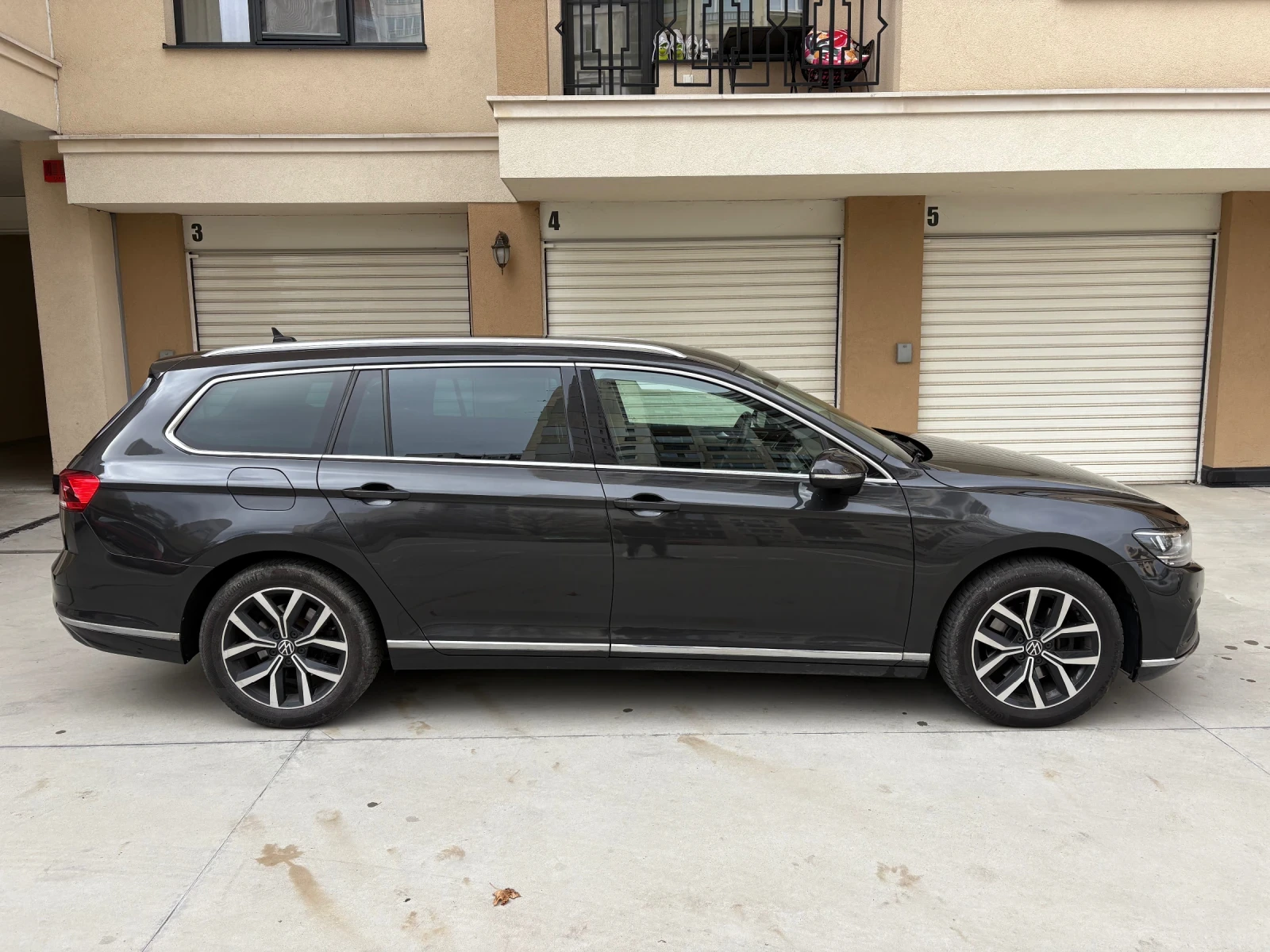 VW Passat  Digital, Distronic, Keyless, Камера, История - изображение 6