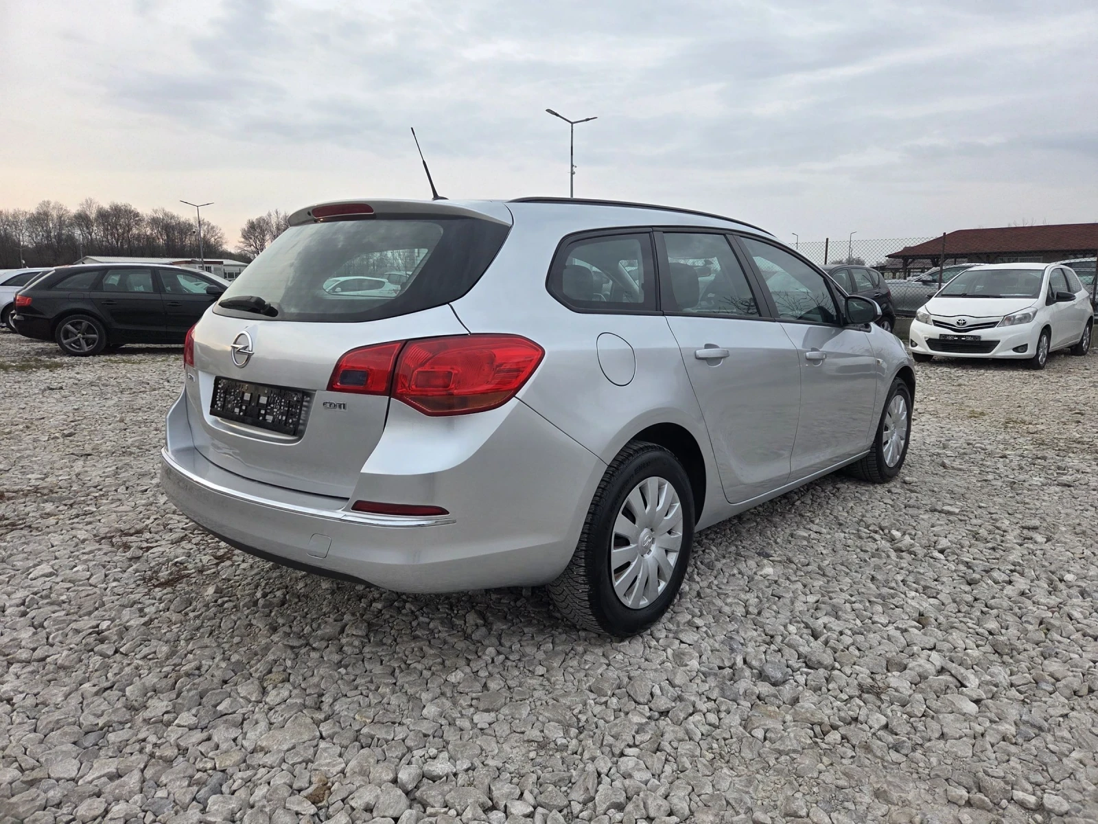 Opel Astra 1.6cdti* Italy* , снимка 3 - Автомобили и джипове - 53927873