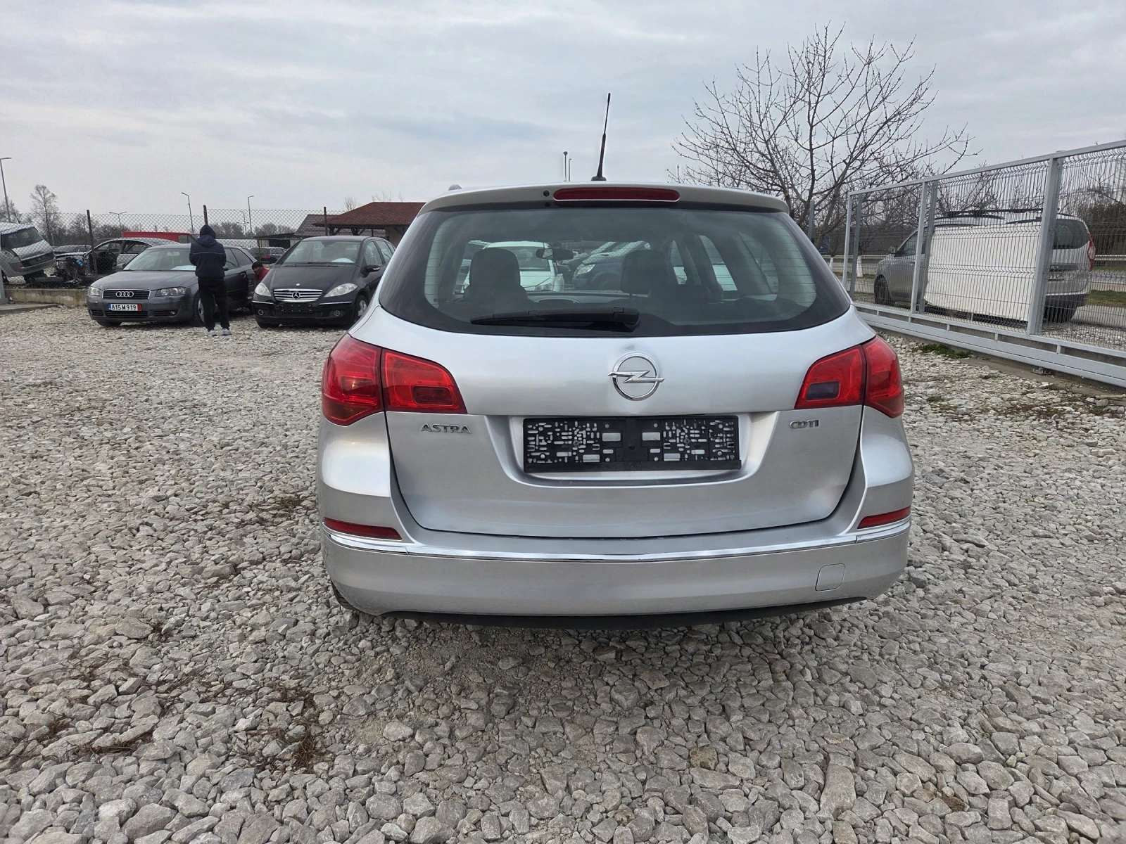 Opel Astra 1.6cdti* Italy* , снимка 4 - Автомобили и джипове - 53927873
