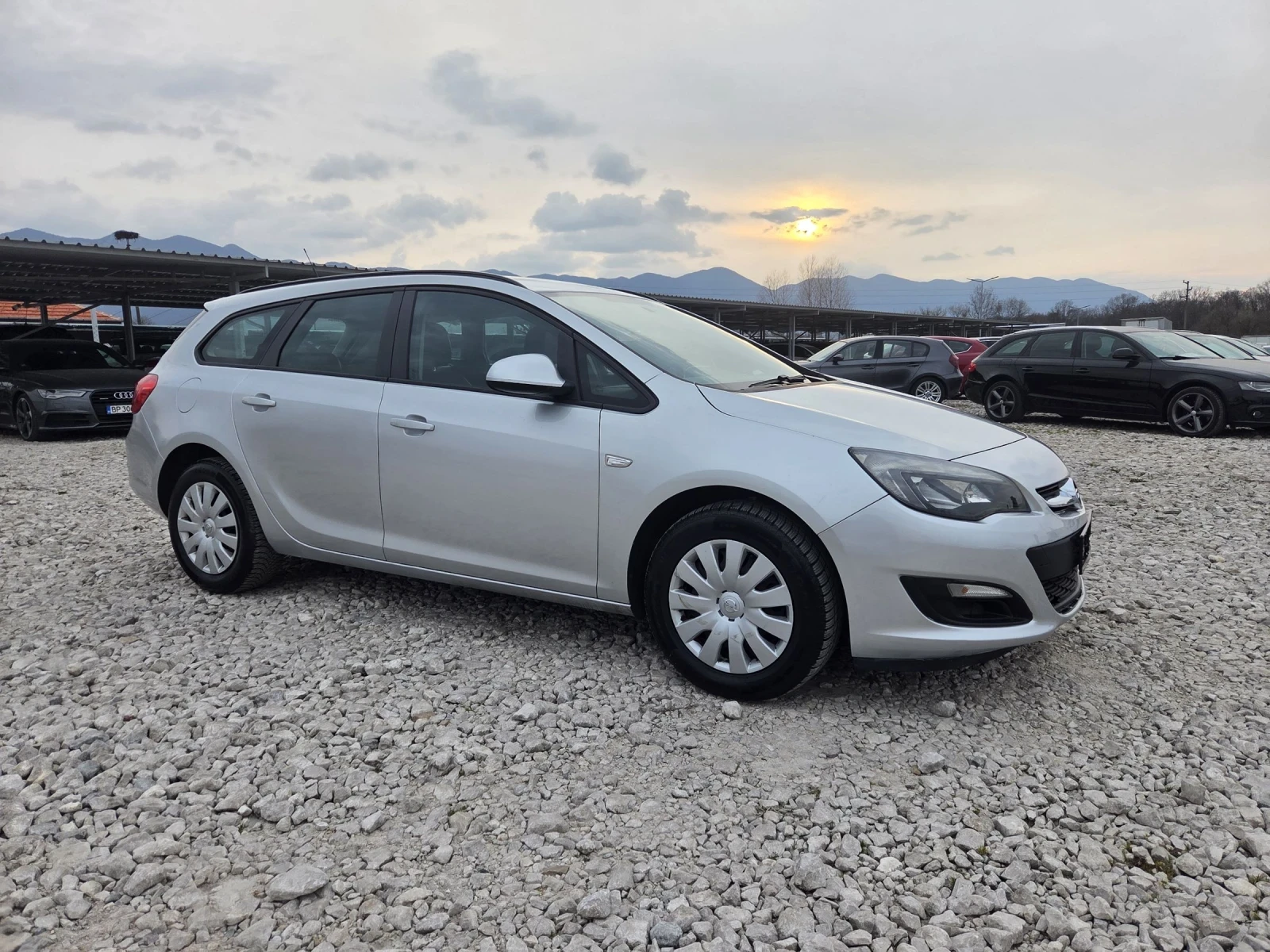 Opel Astra 1.6cdti* Italy* 