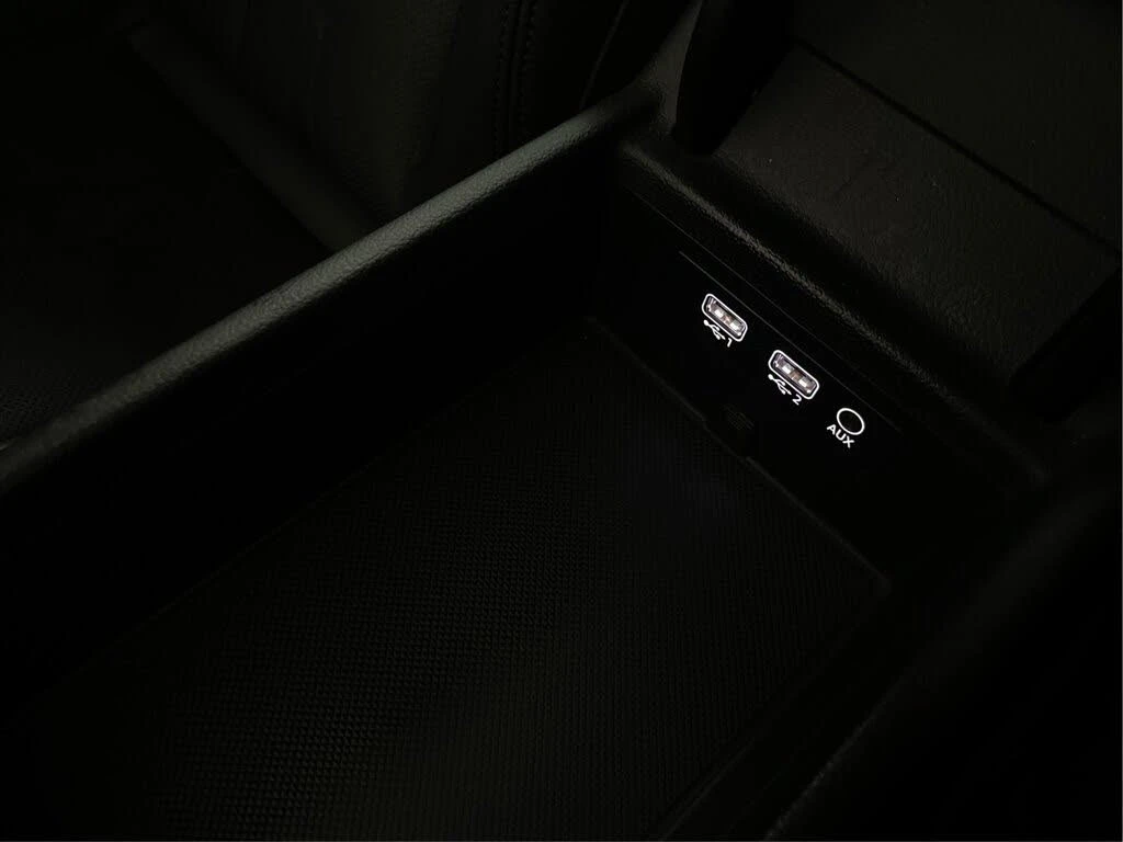 Audi A4 АвтоКредит* (ЦЕНА ДО БГ), снимка 6 - Автомобили и джипове - 54039566