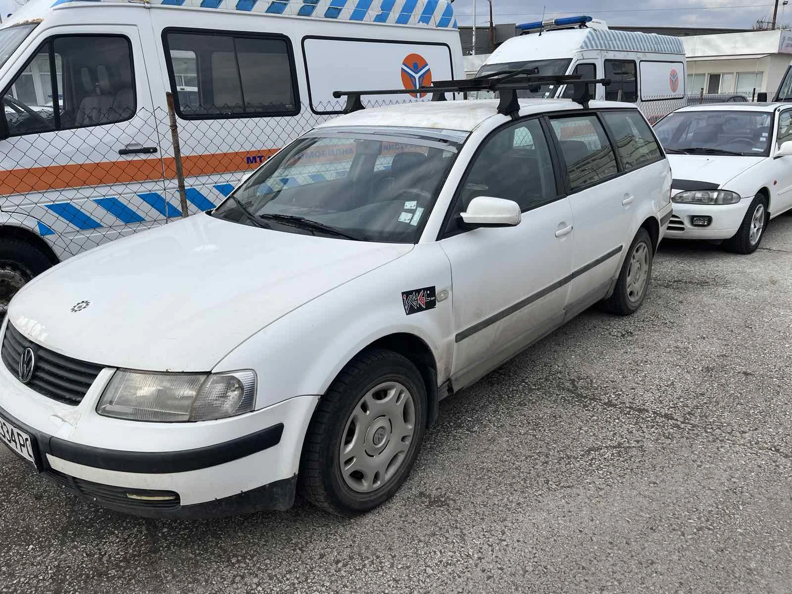 VW Passat, снимка 2 - Автомобили и джипове - 54224134