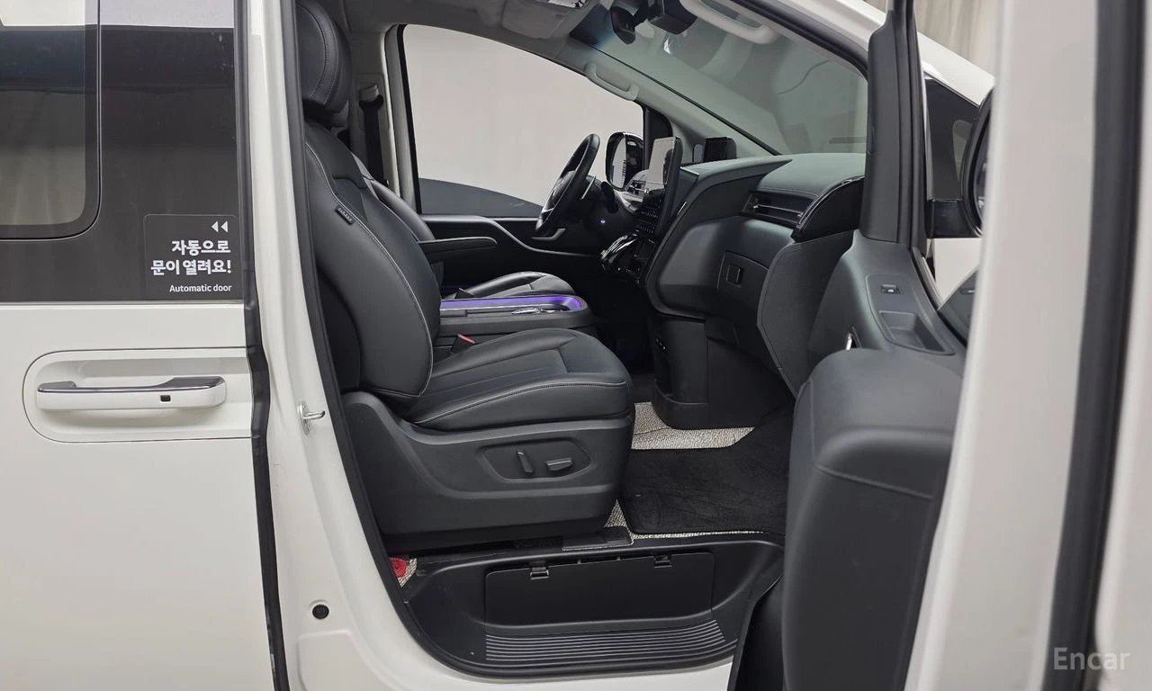 Hyundai Staria L 3.5 LOUNGE* LPG* 7 SEATER* МОНИТОРИ* ОБДУХ* 360*, снимка 10 - Автомобили и джипове - 54663826