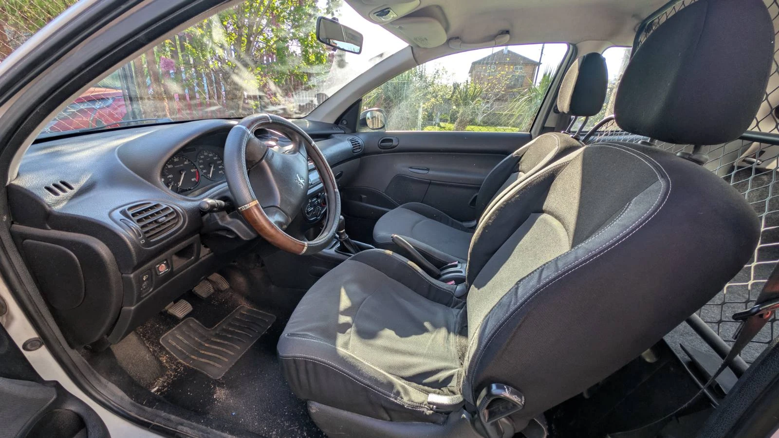 Peugeot 206 1.4 D, снимка 3 - Автомобили и джипове - 54708183