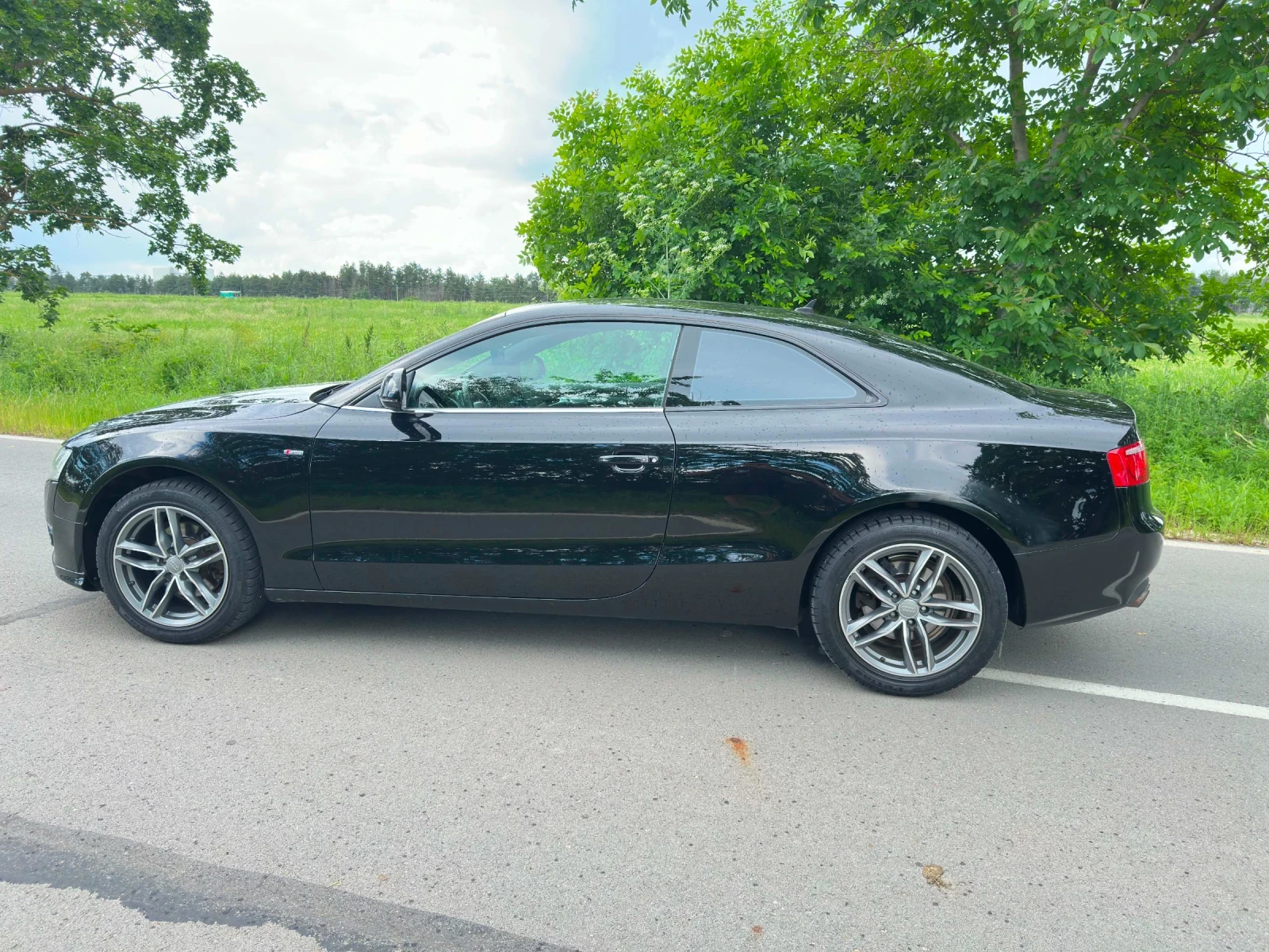 Audi A5 A5 купе 2.0Tfsi 180k.c.Отличен Автомобил!!!, снимка 3 - Автомобили и джипове - 54836879