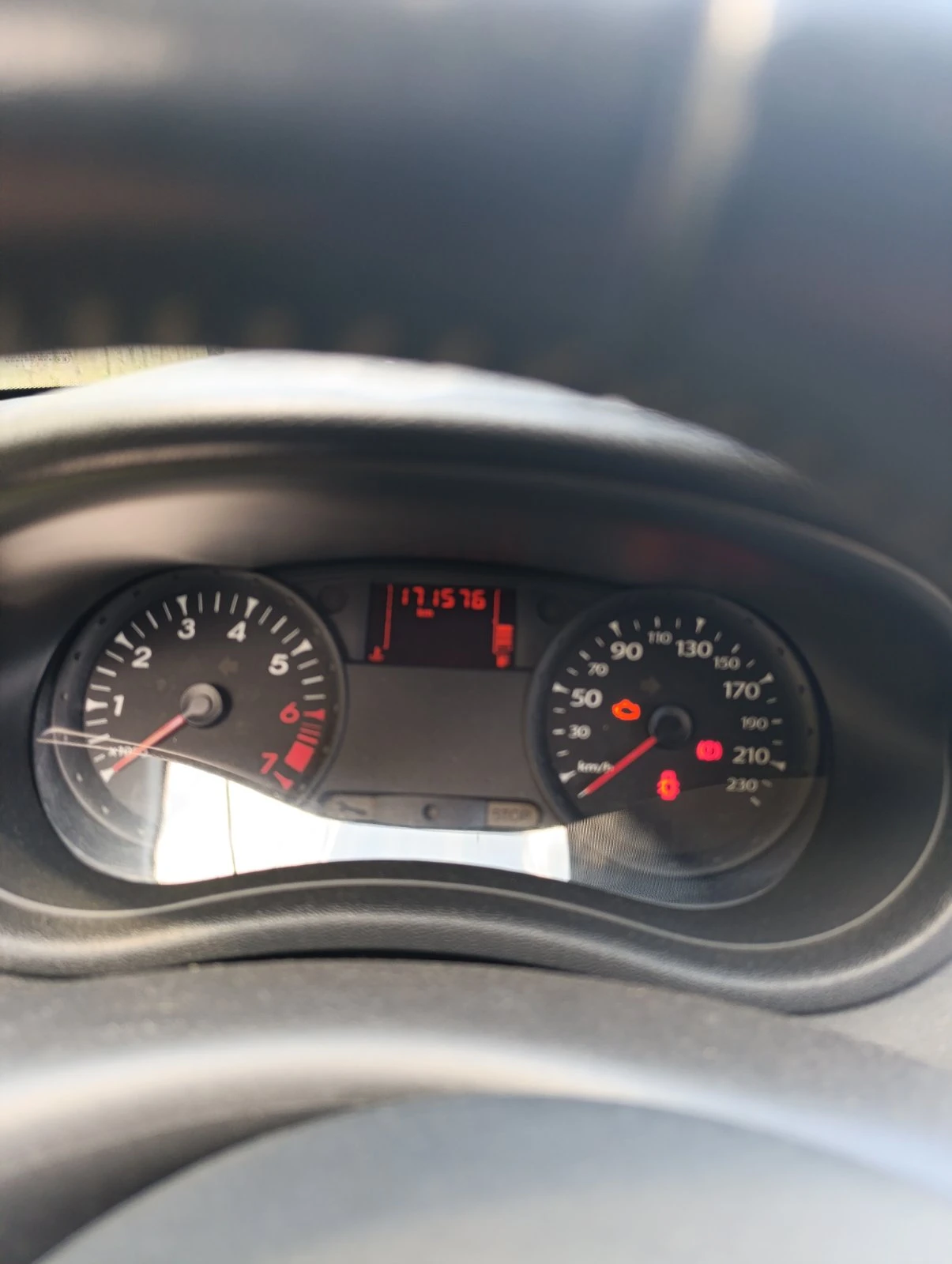 Renault Clio III, снимка 4 - Автомобили и джипове - 55012992