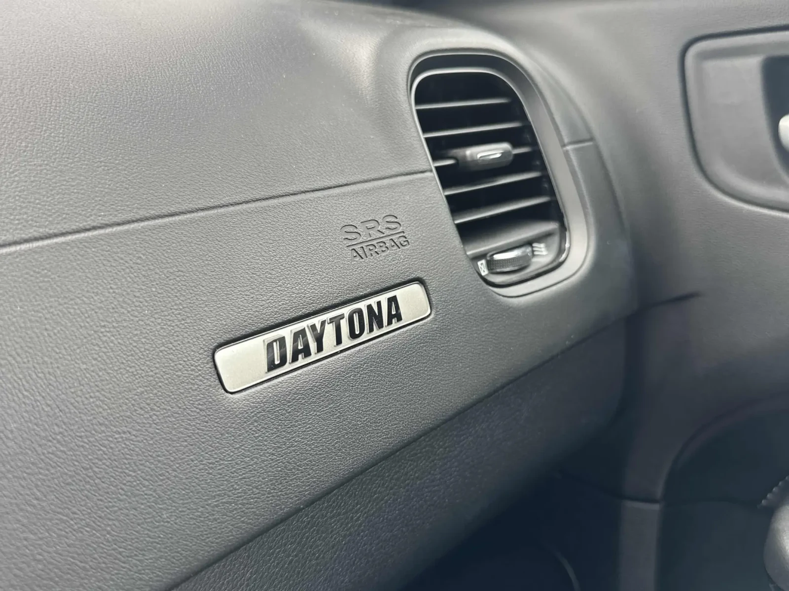 Dodge Charger 5.7 HEMI V8* Alpine* Daytona* Като нова!!!, снимка 12 - Автомобили и джипове - 55013731