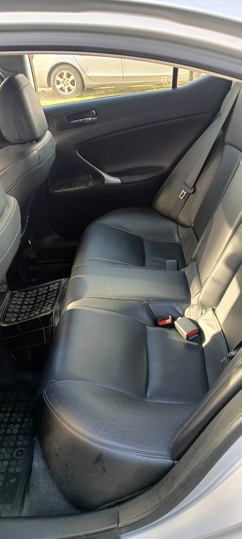 Lexus IS 220d, снимка 4 - Автомобили и джипове - 55123756