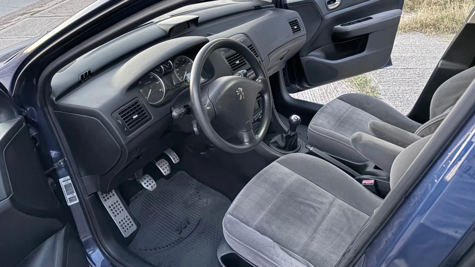 Peugeot 307 1.6 hdi, снимка 10 - Автомобили и джипове - 55892526