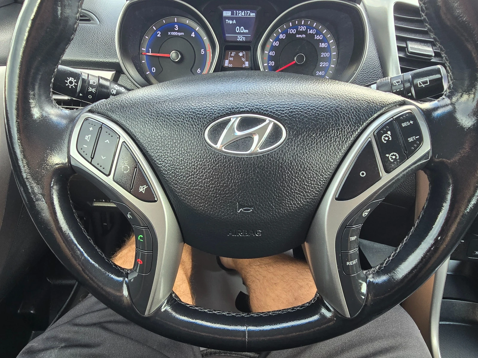 Hyundai I30 1.6-CRDI-EURO6W, снимка 17 - Автомобили и джипове - 55902717