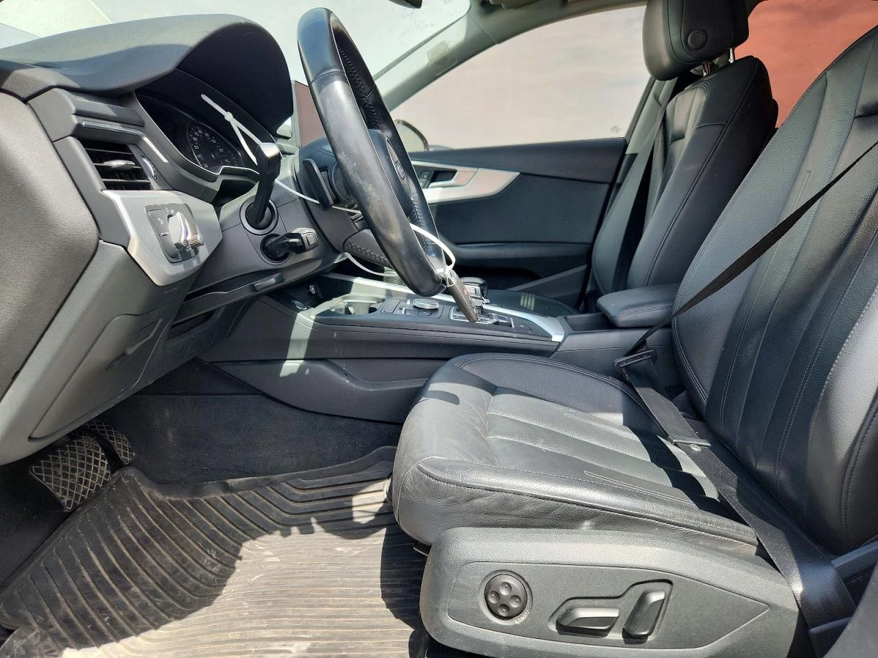 Audi A4 PREMIUM PLUS| BANG&OLUFSEN| KEYLESS| , снимка 7 - Автомобили и джипове - 56003814