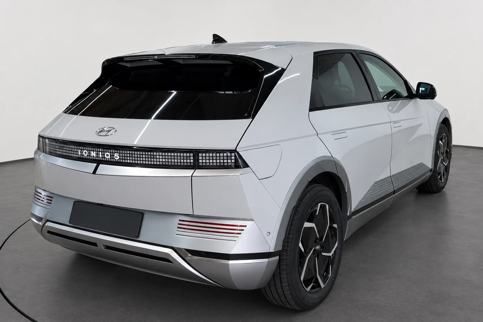 Hyundai Ioniq 5 ДОСТАВКА* 77, 4 kWh* Techniq* Navi* Leder* LED, снимка 3 - Автомобили и джипове - 56270294