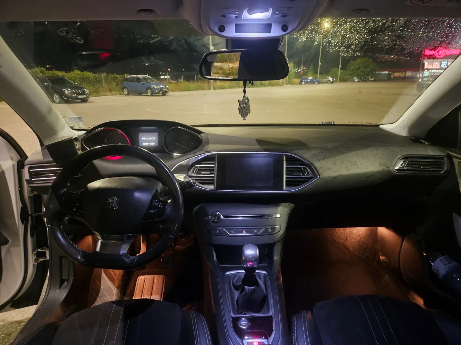 Peugeot 308 1.6 THP T9, снимка 10 - Автомобили и джипове - 56485056