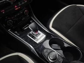 Infiniti Q30 Premium 2.0 Бензин, снимка 8
