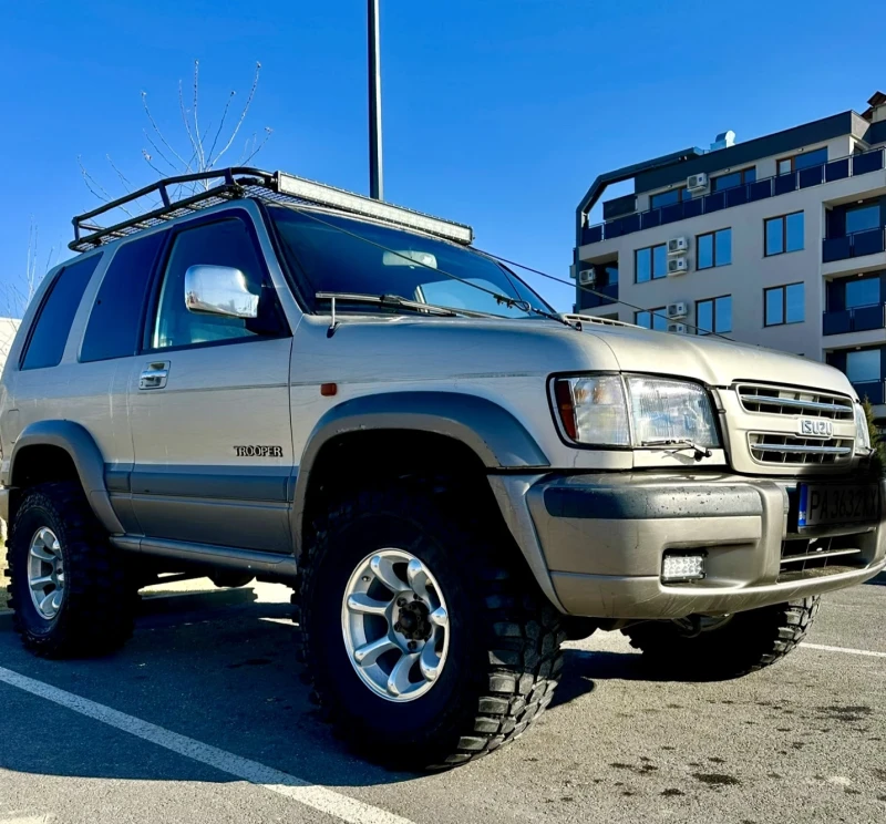 Isuzu Trooper 3.0 DOCH, снимка 3 - Автомобили и джипове - 48855061