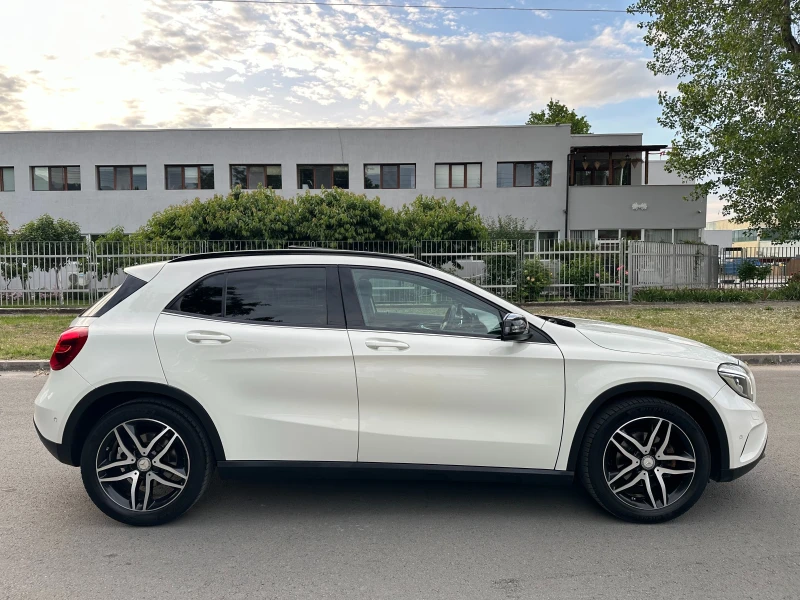 Mercedes-Benz GLA 200 d ПАНОРАМА* ПЪЛНА СЕРВИЗНА ИСТОРИЯ* !!, снимка 4 - Автомобили и джипове - 50324096