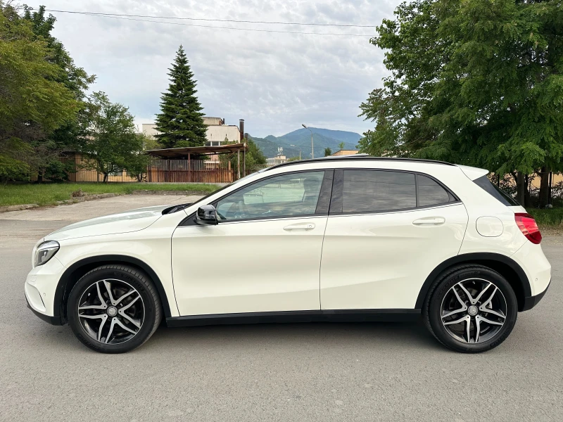 Mercedes-Benz GLA 200 d ПАНОРАМА* ПЪЛНА СЕРВИЗНА ИСТОРИЯ* !!, снимка 7 - Автомобили и джипове - 50324096