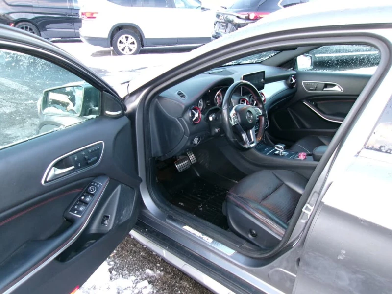 Mercedes-Benz GLA 45 AMG 4MATIC* HARMAN/KARDON* ПАНОРАМА* ПОДГРЕВ* КАМЕРА, снимка 10 - Автомобили и джипове - 53497142